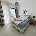 Βίλα Med Privat Saltvannsbasseng Pa Dejablue Kalogrea