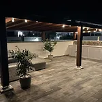 Villa Med Privat Saltvannsbasseng Pa Dejablue