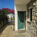 Med Privat Saltvannsbasseng Pa Dejablue Βίλα Kalogrea