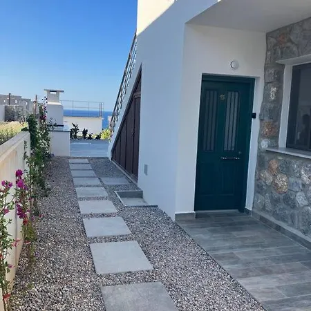 Med Privat Saltvannsbasseng Pa Dejablue * Kalogrea