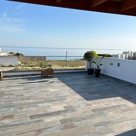 Villa Med Privat Saltvannsbasseng Pa Dejablue Kalogrea