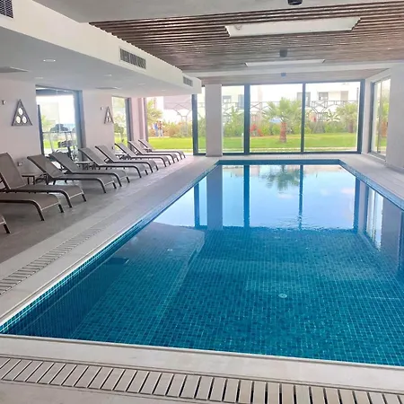 Med Privat Saltvannsbasseng Pa Dejablue * Kalogrea