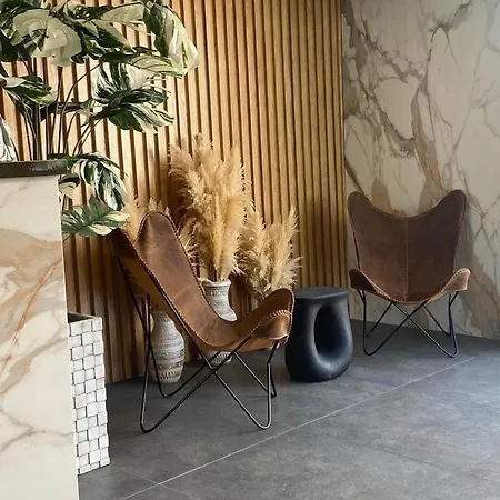 Med Privat Saltvannsbasseng Pa Dejablue