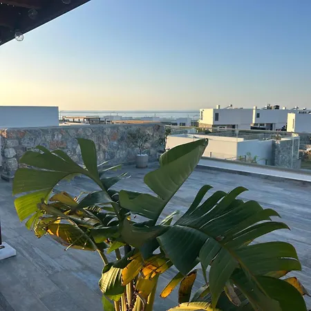 Med Privat Saltvannsbasseng Pa Dejablue 빌라 *