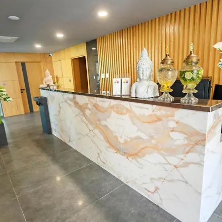 Med Privat Saltvannsbasseng Pa Dejablue