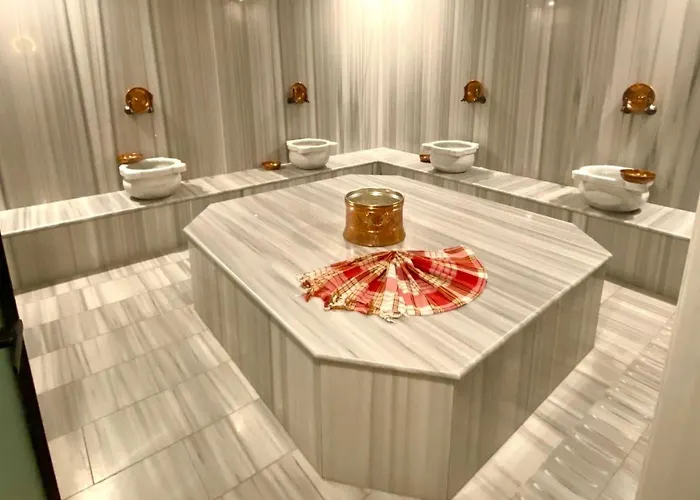 Med Privat Saltvannsbasseng Pa Dejablue Kalogrea